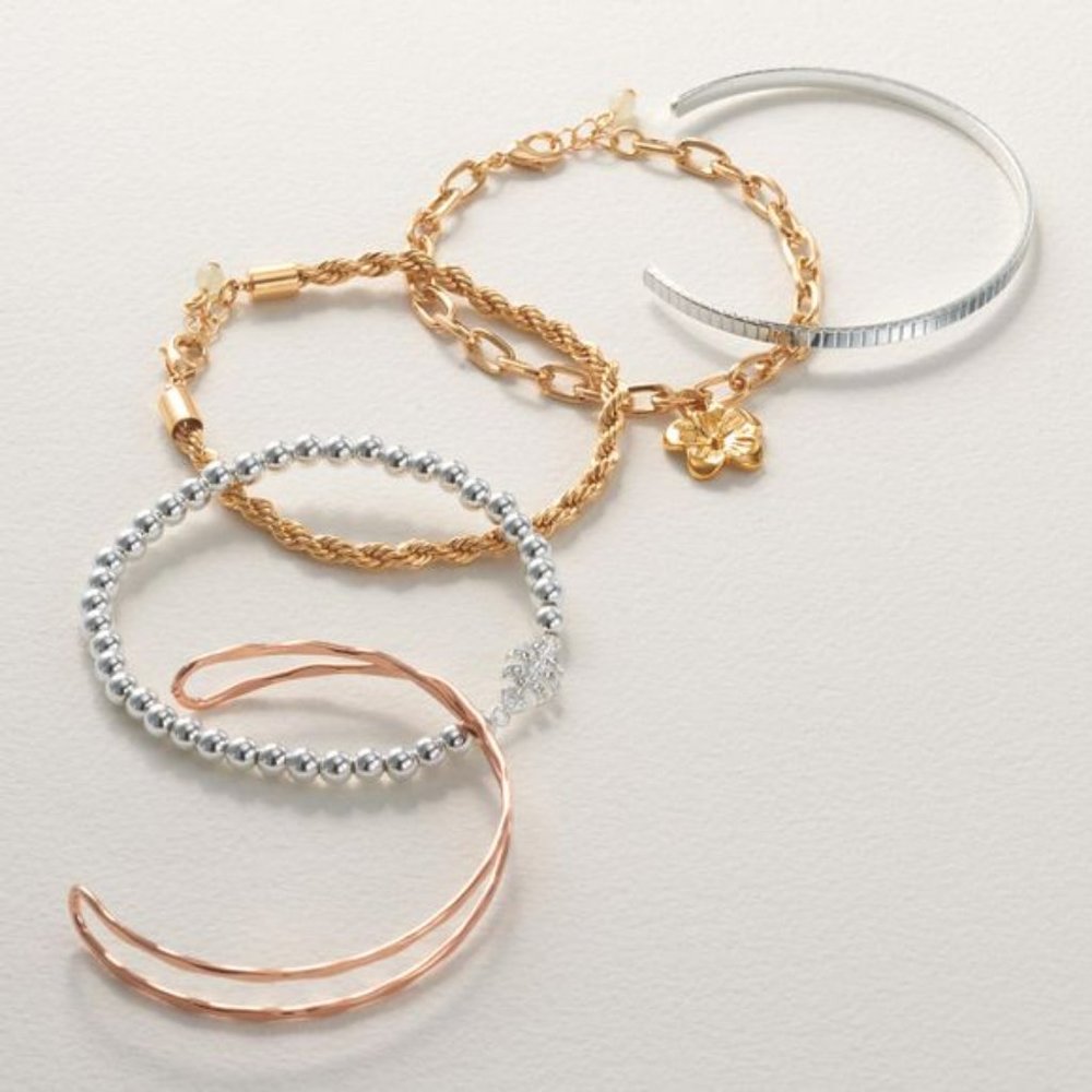Essential Five Bracelets Pack Avon
